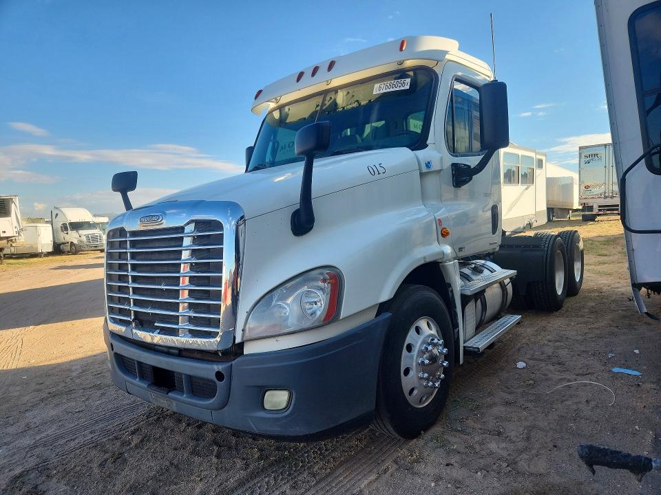Продажа на аукционе авто 2011 Freightliner Cascadia, vin: 1FUJGEDVXBSAY2809, номер лота: 67686056