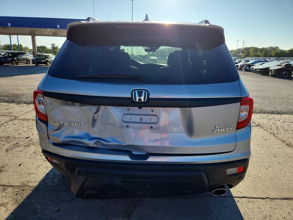 68664346 :رقم المزاد ، 5FNYF8H98MB023214 vin ، 2021 Honda Passport مزاد بيع