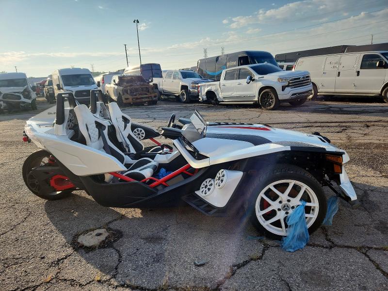 67234366 :رقم المزاد ، 57XAAPFA1G7113152 vin ، 2016 Polaris Slingshot مزاد بيع