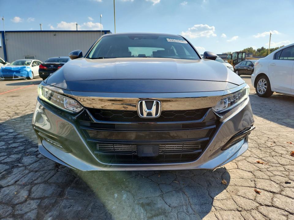 Aukcja sprzedaży 2018 Honda Accord, vin: 1HGCV1F32JA112561, numer aukcji: 69570406