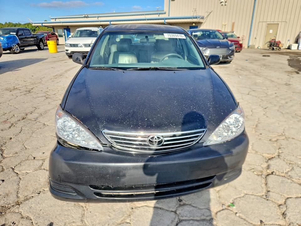 70369416 :رقم المزاد ، 4T1BE32K82U018389 vin ، 2002 Toyota Camry مزاد بيع