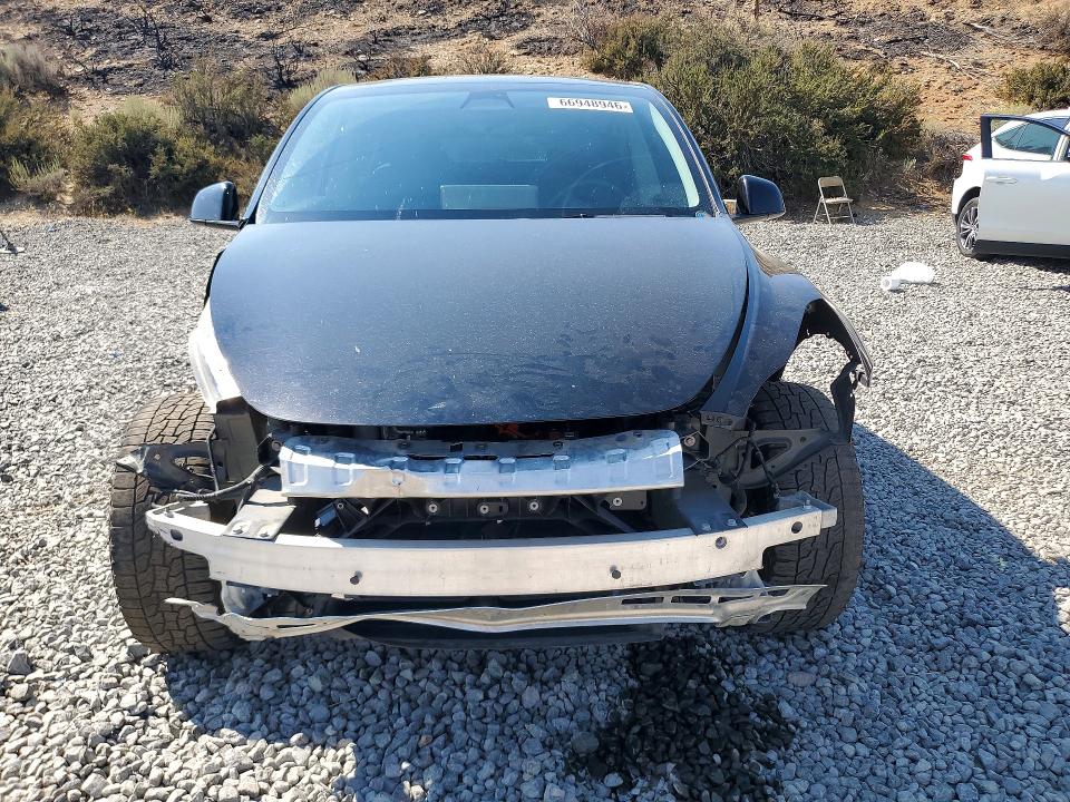 66948946 :رقم المزاد ، 7SAYGDEE4NA019007 vin ، 2022 Tesla Model Y مزاد بيع