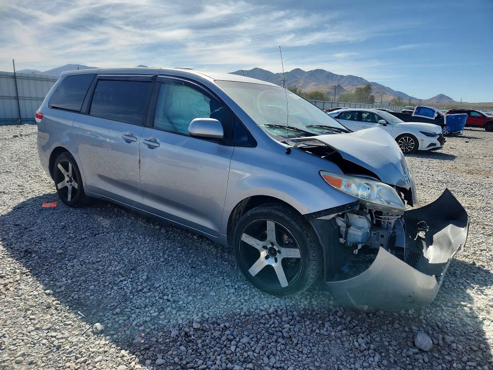 Auction sale of the 2012 Toyota Sienna, vin: 5TDKA3DC1CS015121        , lot number: 69089366