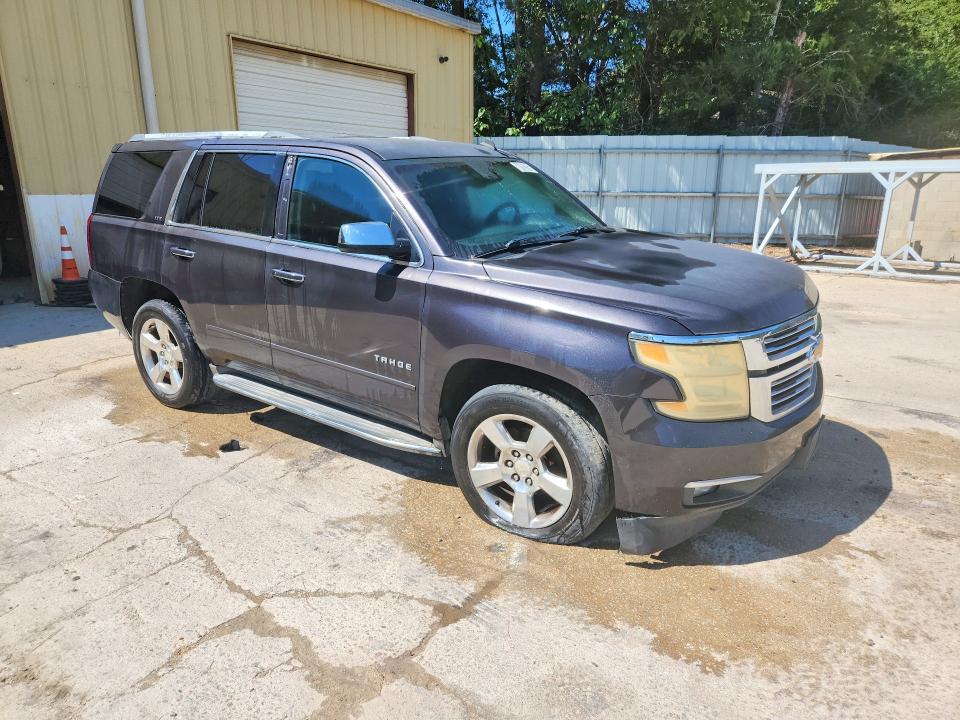 69183736 :رقم المزاد ، 1GNSKCKC9FR202441 vin ، 2015 Chevrolet Tahoe مزاد بيع
