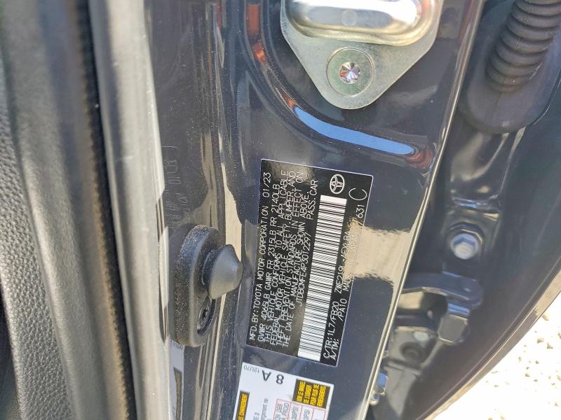 67701536 :رقم المزاد ، JTDBCMFE4P3012297 vin ، 2023 Toyota Corolla Hybrid مزاد بيع