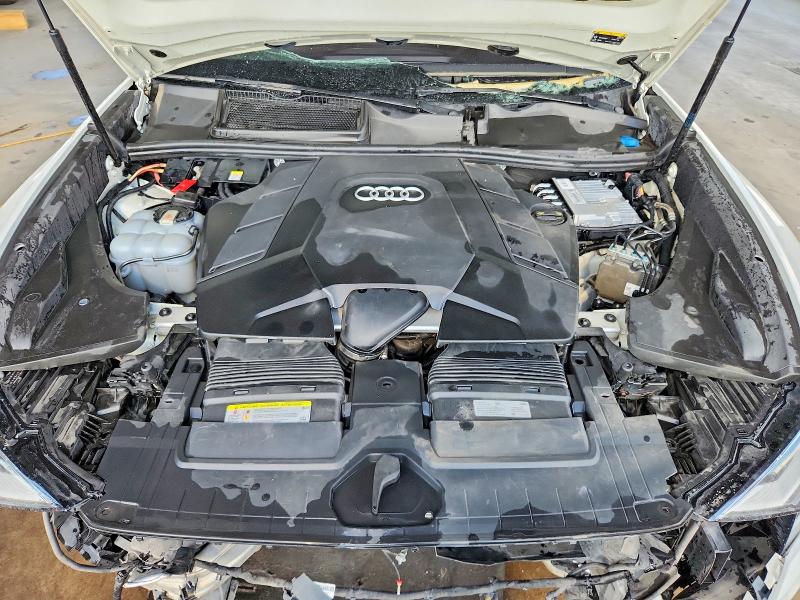 68361806 :رقم المزاد ، WA1BVAF12KD038755 vin ، 2019 Audi Q8 مزاد بيع
