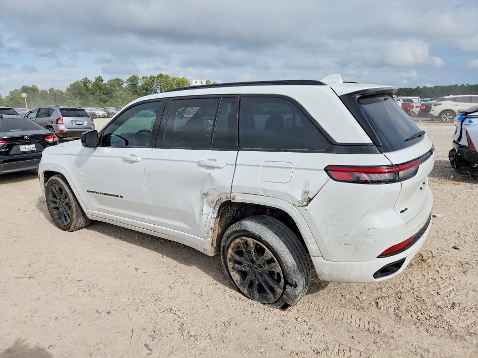 68982186 :رقم المزاد ، 1C4RJHDT2N8582800 vin ، 2022 Jeep Grand Cherokee مزاد بيع