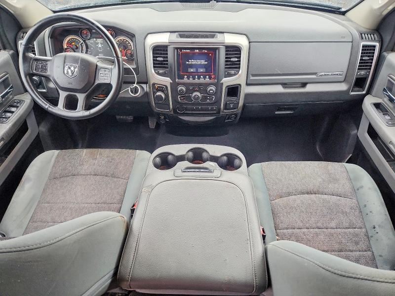64221656 :رقم المزاد ، 1C6RR6GT3JS126804 vin ، 2018 Ram 1500 مزاد بيع