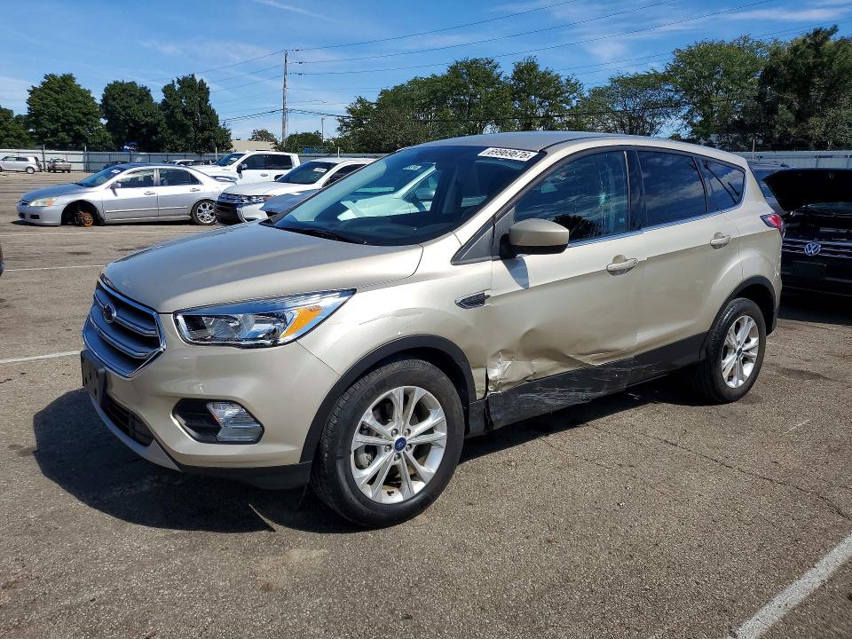 Продаж на аукціоні авто 2017 Ford Escape, vin: 1FMCU0GD5HUA78686, номер лоту: 69969676