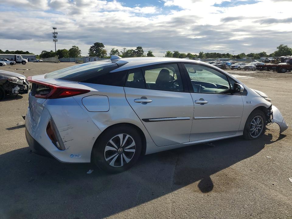 69719996 :رقم المزاد ، JTDKARFP1J3102728 vin ، 2018 Toyota Prius Prime مزاد بيع