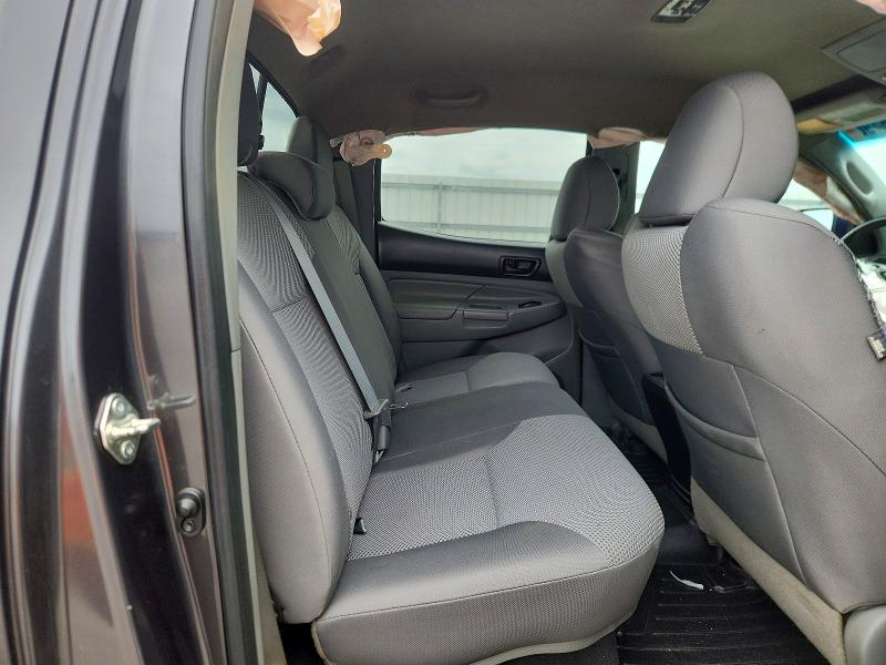 Продажа на аукционе авто 2015 Toyota Tacoma, vin: 3TMLU4EN2FM193691, номер лота: 70538496