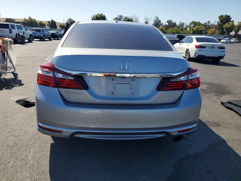 Продаж на аукціоні авто 2016 Honda Accord, vin: 1HGCR2F96GA147661, номер лоту: 70030416