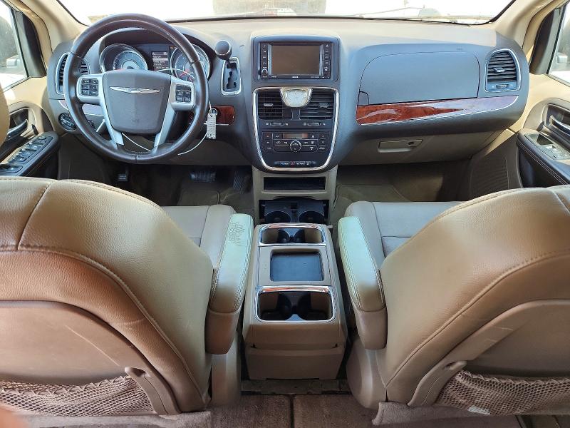 69073086 :رقم المزاد ، 2C4RC1BG1DR588940         vin ، 2013 Chrysler Town & Country مزاد بيع