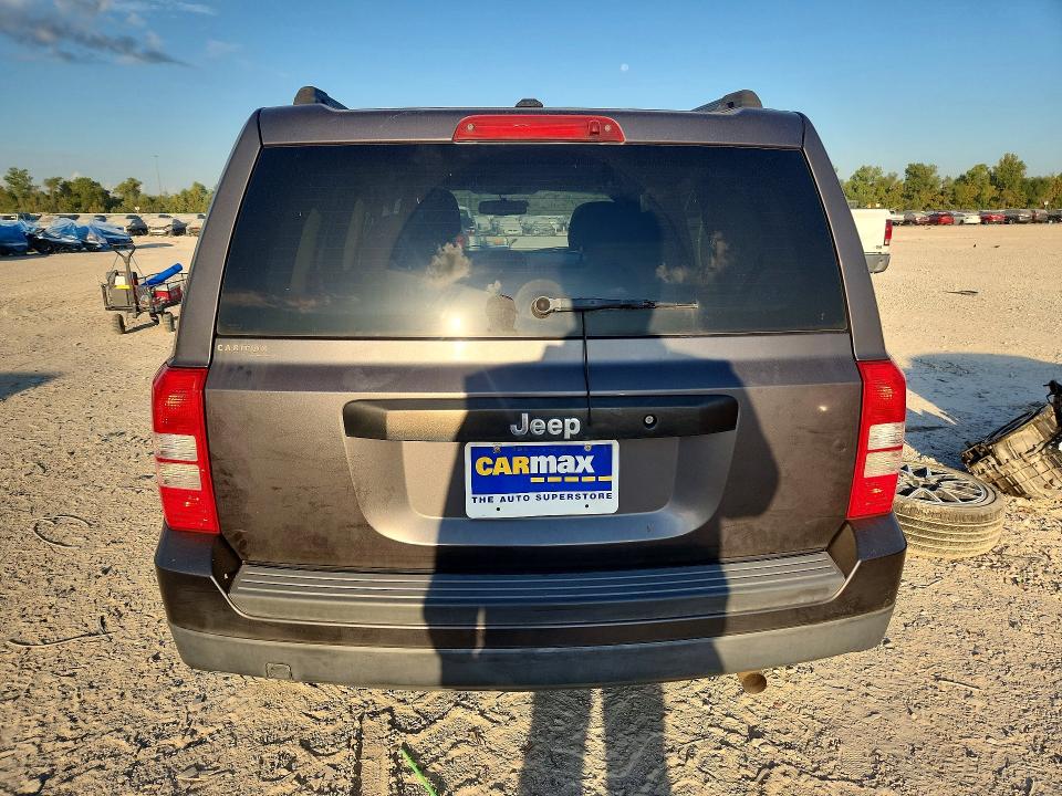 70945656 :رقم المزاد ، 1C4NJPBA7GD536268 vin ، 2016 Jeep Patriot مزاد بيع