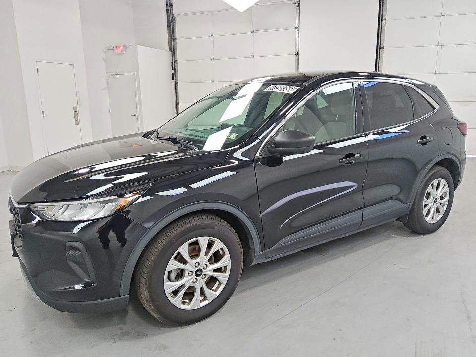 67298356 :رقم المزاد ، 1FMCU0GN8PUA17792 vin ، 2023 Ford Escape مزاد بيع