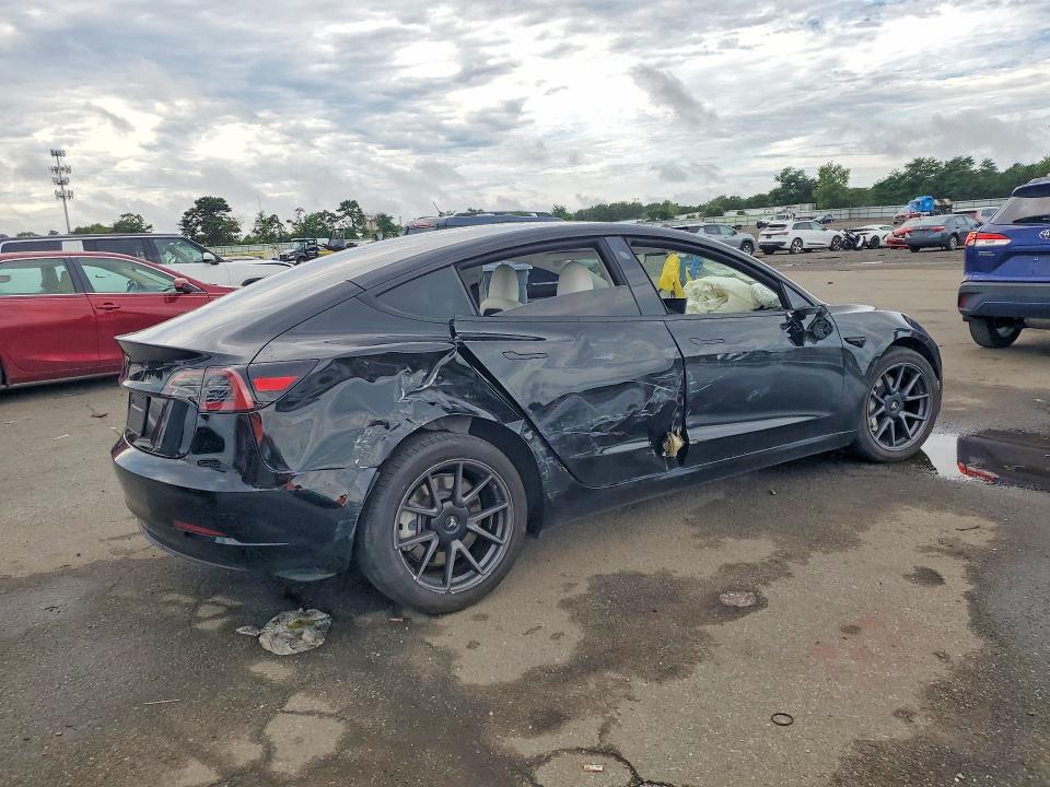Auction sale of the 2023 Tesla Model 3, vin: 5YJ3E1EA1PF672392, lot number: 67722976
