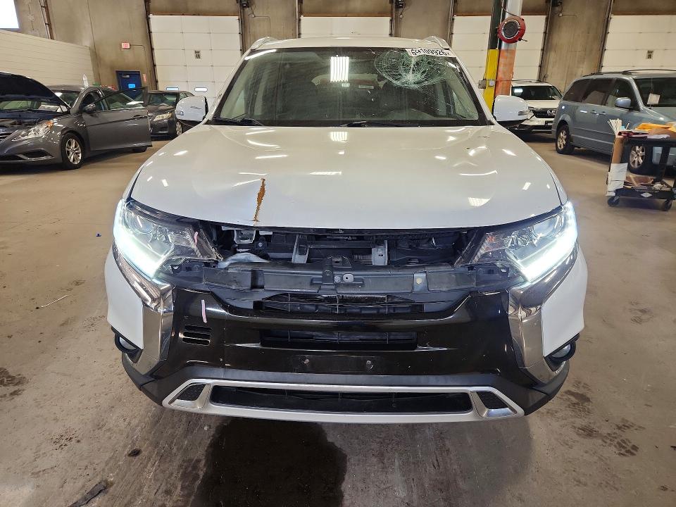 69109926 :رقم المزاد ، JA4AZ3A35KZ022671 vin ، 2019 Mitsubishi Outlander مزاد بيع