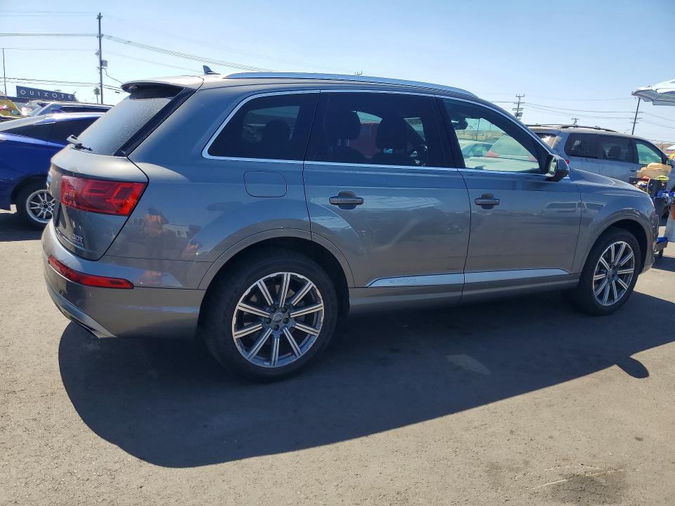 67672416 :رقم المزاد ، WA1AAAF77HD031773 vin ، 2017 Audi Q7 مزاد بيع