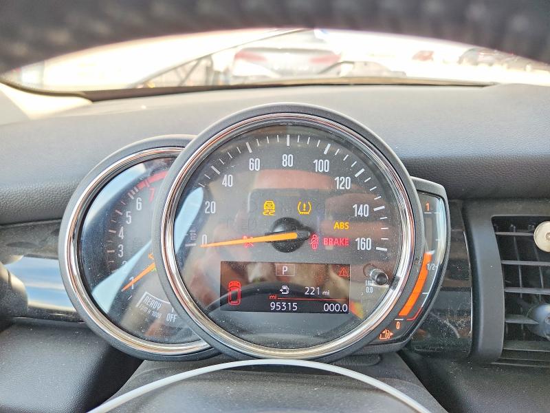 Продажа на аукционе авто 2021 Mini Cooper, vin: WMWXR3C08M2M92236, номер лота: 70496886