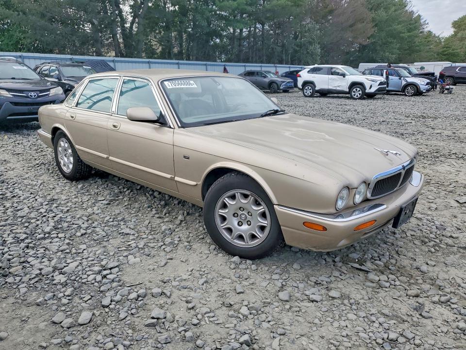 2003 Jaguar Xj8 მანქანა იყიდება აუქციონზე, vin: SAJDA14C33LF54200, აუქციონის ნომერი: 70566886