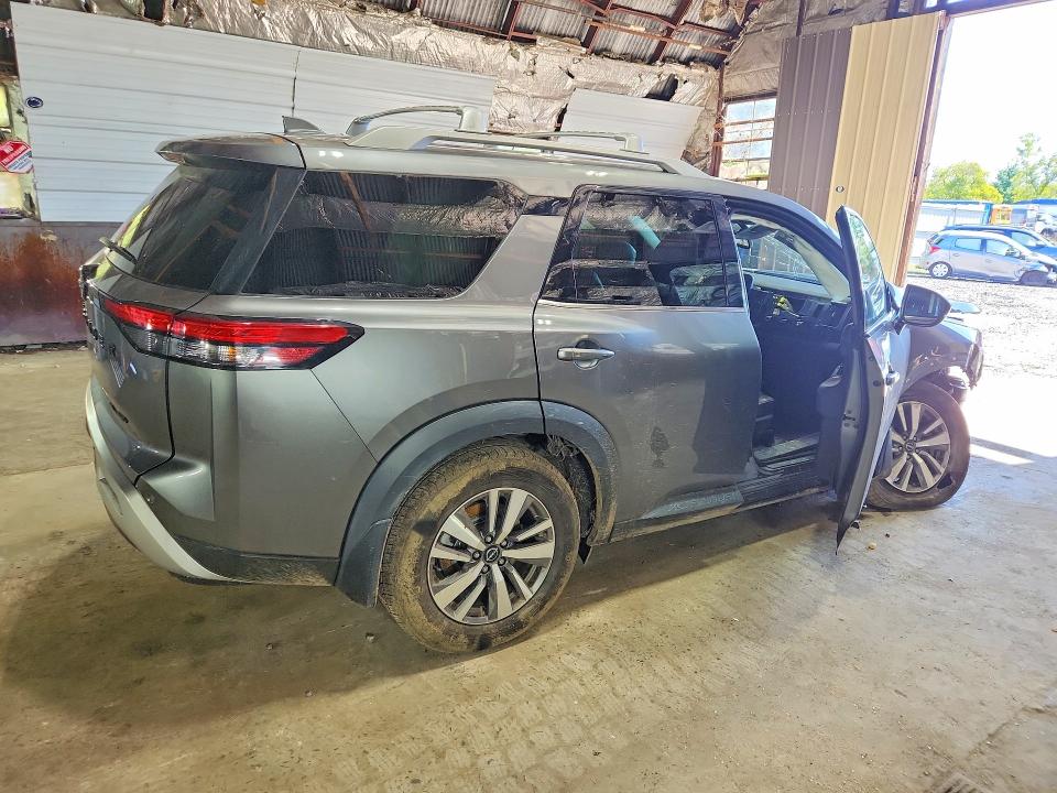 68314476 :رقم المزاد ، 5N1DR3CC7NC250173 vin ، 2022 Nissan Pathfinder مزاد بيع