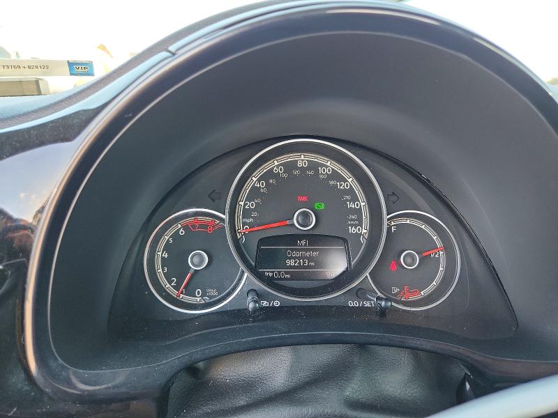 2018 Volkswagen Beetle მანქანა იყიდება აუქციონზე, vin: 3VWFD7AT6JM716672, აუქციონის ნომერი: 69668076