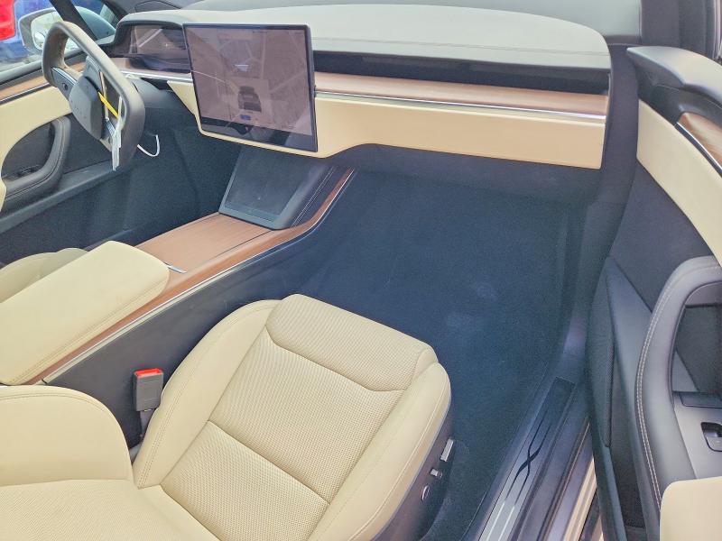 69340456 :رقم المزاد ، 7SAXCDE56SF463608 vin ، 2025 Tesla Model X مزاد بيع