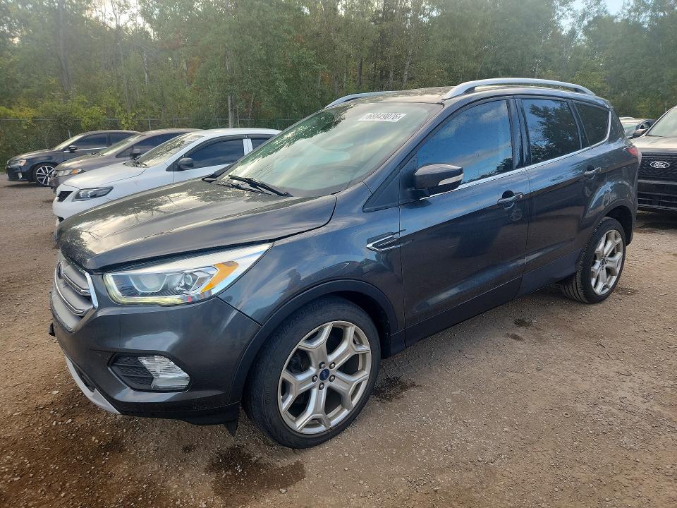 2017 Ford Escape მანქანა იყიდება აუქციონზე, vin: 1FMCU0J92HUB24267, აუქციონის ნომერი: 68849076