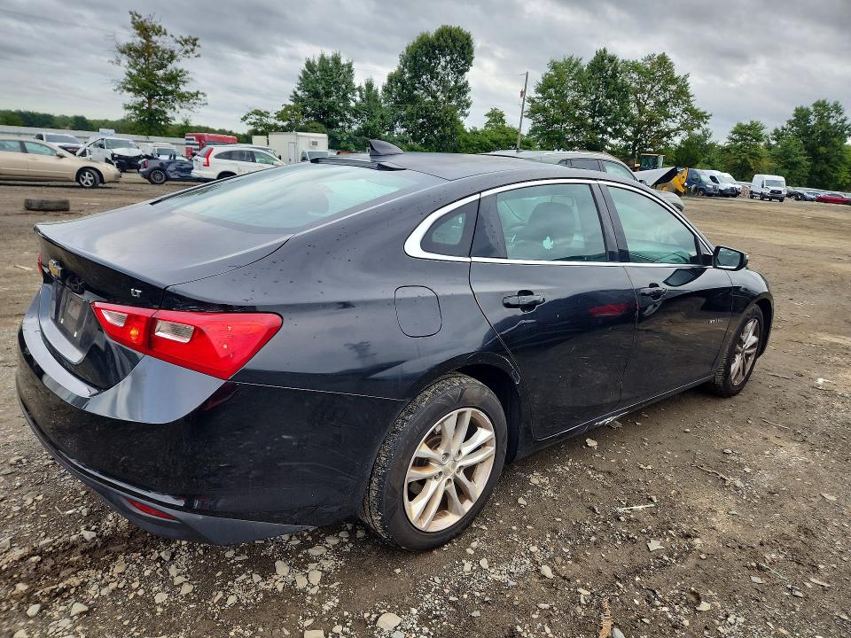 70085516 :رقم المزاد ، 1G1ZE5ST3HF110216 vin ، 2017 Chevrolet Malibu مزاد بيع