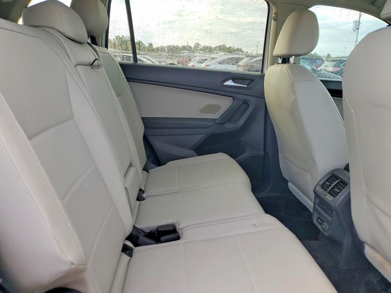 67690676 :رقم المزاد ، 3VV3B7AX4KM174196 vin ، 2019 Volkswagen Tiguan مزاد بيع