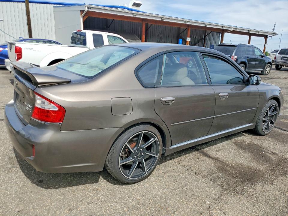 69581966 :رقم المزاد ، 4S3BL856884208501 vin ، 2008 Subaru Legacy مزاد بيع