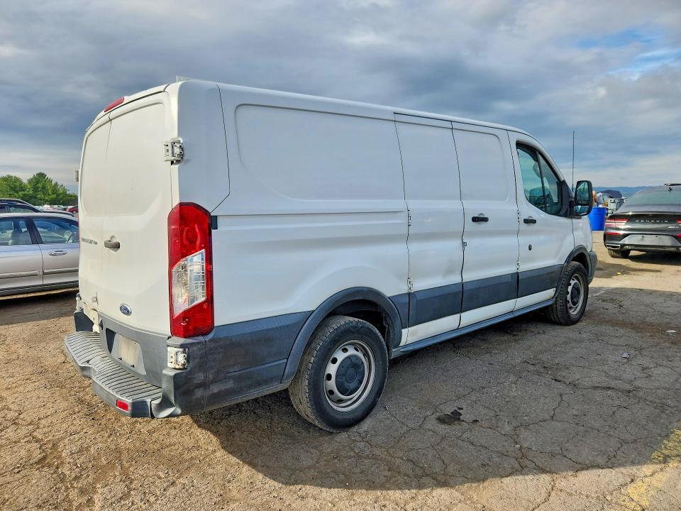 69505626 :رقم المزاد ، 1FTYE1ZMXHKB47491 vin ، 2017 Ford Transit مزاد بيع