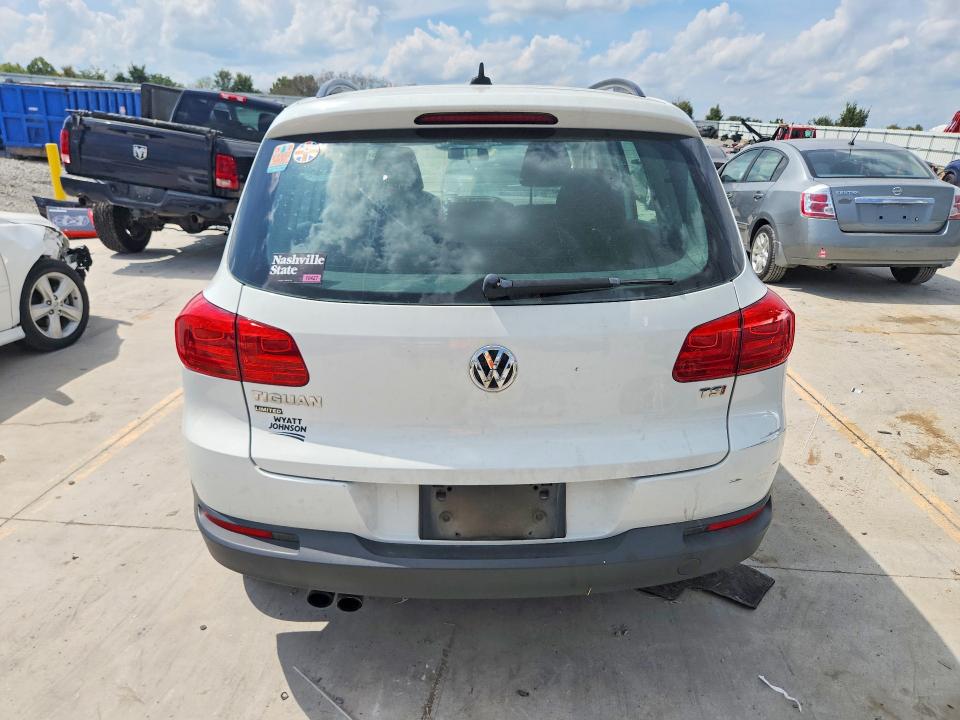68437686 :رقم المزاد ، WVGAV7AX3JK005785 vin ، 2018 Volkswagen Tiguan Limited مزاد بيع