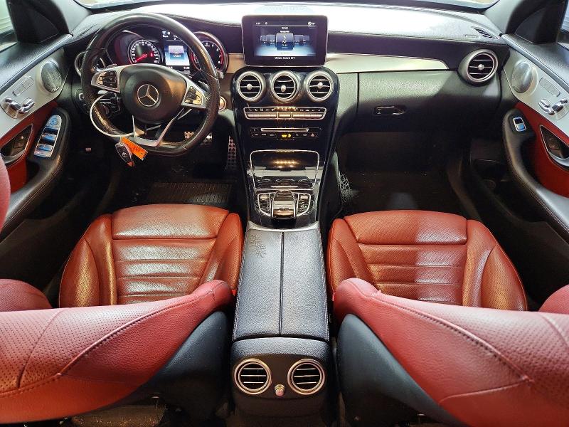 70877036 :رقم المزاد ، 55SWF4KB0FU039257 vin ، 2015 Mercedes-benz C مزاد بيع