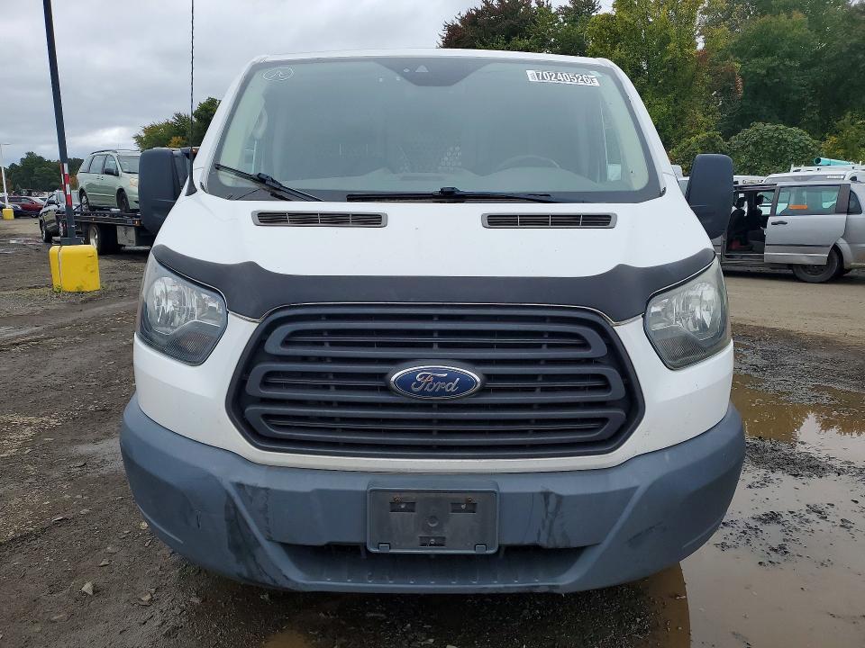 2017 Ford Transit მანქანა იყიდება აუქციონზე, vin: 1FTYR2YM0HKA06862, აუქციონის ნომერი: 70240526