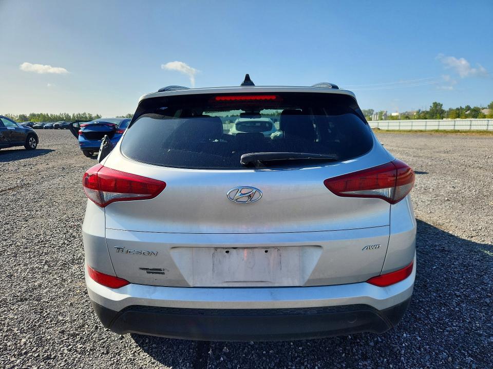 68237056 :رقم المزاد ، KM8J3CA42JU828359 vin ، 2018 Hyundai Tucson مزاد بيع