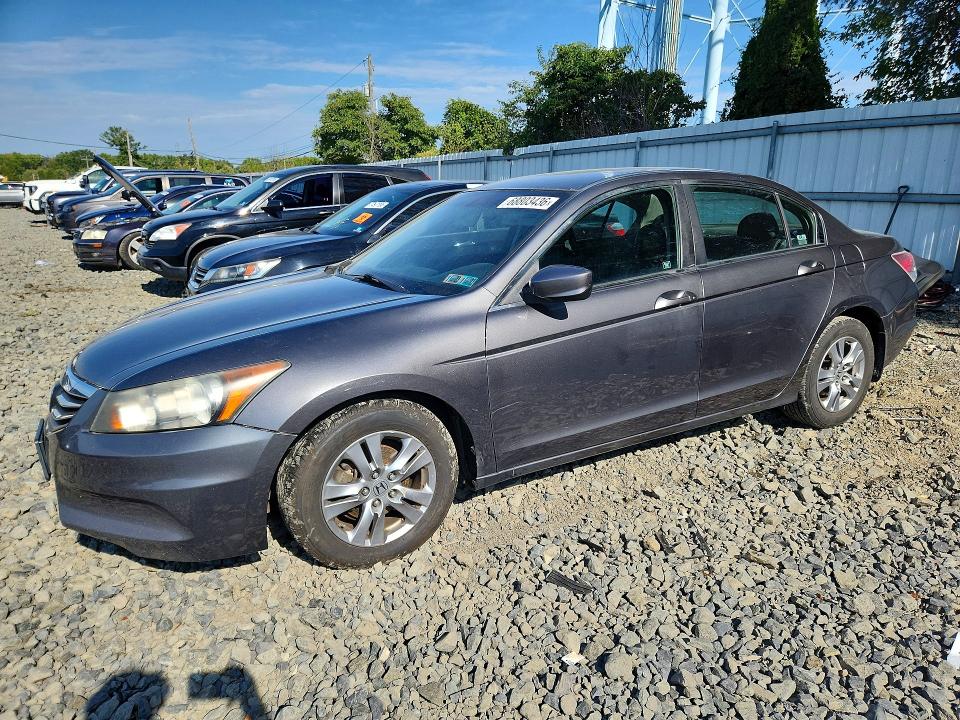 Auction sale of the 2011 Honda Accord, vin: 1HGCP2F61BA119352, lot number: 68803436
