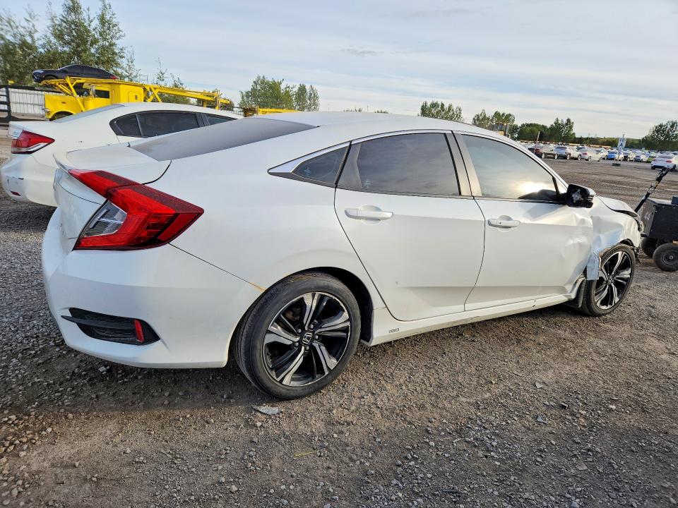 68224176 :رقم المزاد ، 2HGFC1F4XGH102804 vin ، 2016 Honda Civic مزاد بيع