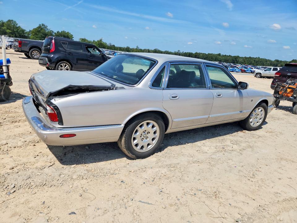 2003 Jaguar Xj8 მანქანა იყიდება აუქციონზე, vin: SAJDA14C03LF57832, აუქციონის ნომერი: 69236676