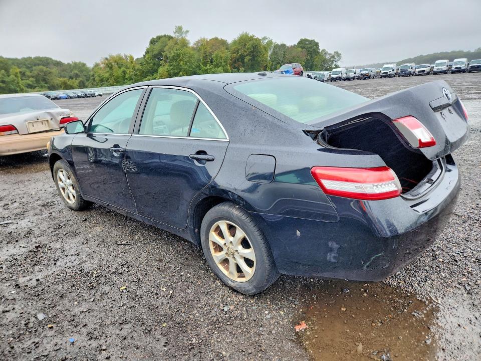 70740696 :رقم المزاد ، 4T4BF3EK4AR065223 vin ، 2010 Toyota Camry مزاد بيع
