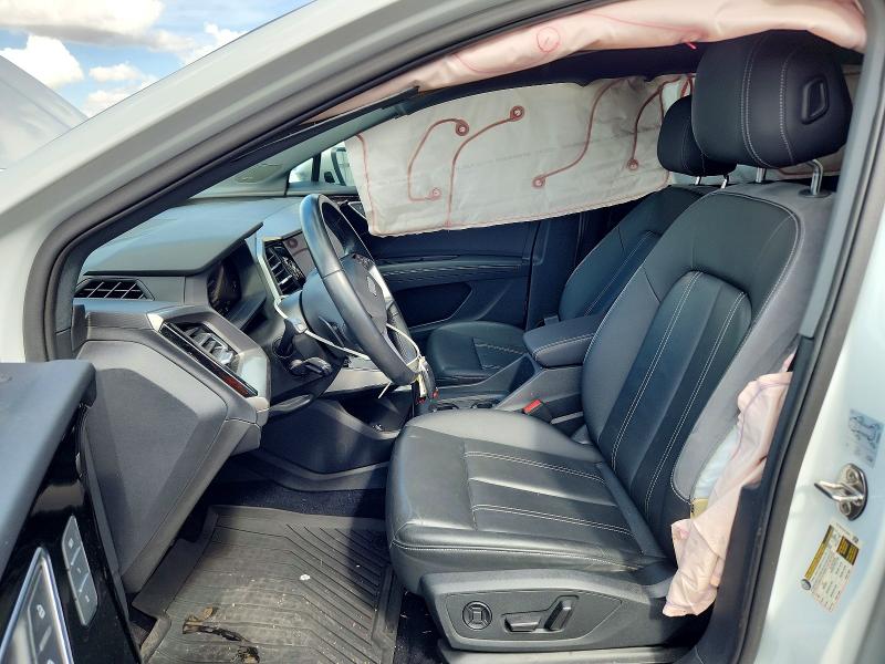 69688506 :رقم المزاد ، WA1BCBFZ4PP026758 vin ، 2023 Audi Q4 E-tron مزاد بيع