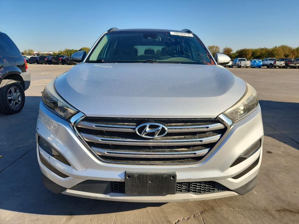 Продажа на аукционе авто 2017 Hyundai Tucson, vin: KM8J33A23HU327506, номер лота: 70046416