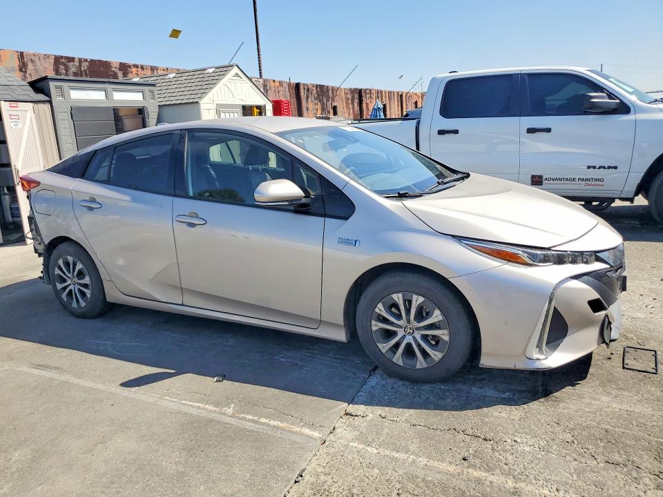 2020 Toyota Prius Prime მანქანა იყიდება აუქციონზე, vin: JTDKARFP1L3145808, აუქციონის ნომერი: 70254546