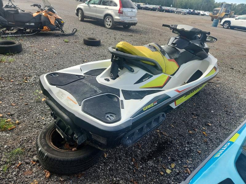 69107616 :رقم المزاد ، YDV31732D414 vin ، 2014 Sea-doo Jet Ski مزاد بيع