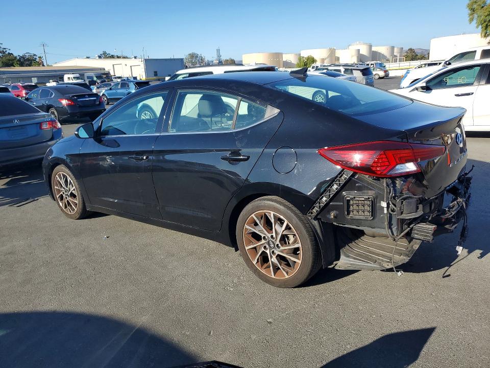 Auction sale of the 2019 Hyundai Elantra, vin: 5NPD84LF2KH484132, lot number: 68650906