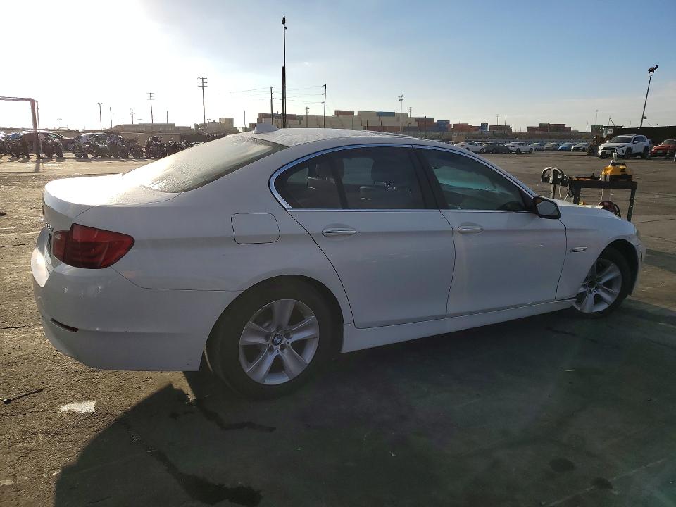 67617536 :رقم المزاد ، WBAXG5C50DD229207 vin ، 2013 Bmw 528 مزاد بيع