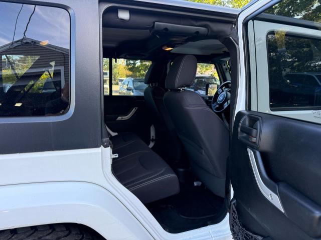 70361106 :رقم المزاد ، 1C4BJWEG5EL105525 vin ، 2014 Jeep Wrangler Unlimited مزاد بيع