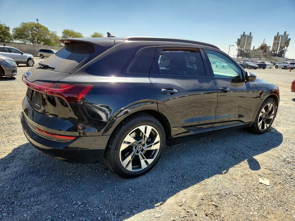 Auction sale of the 2021 Audi E-tron, vin: WA1AAAGE8MB022373, lot number: 67886506