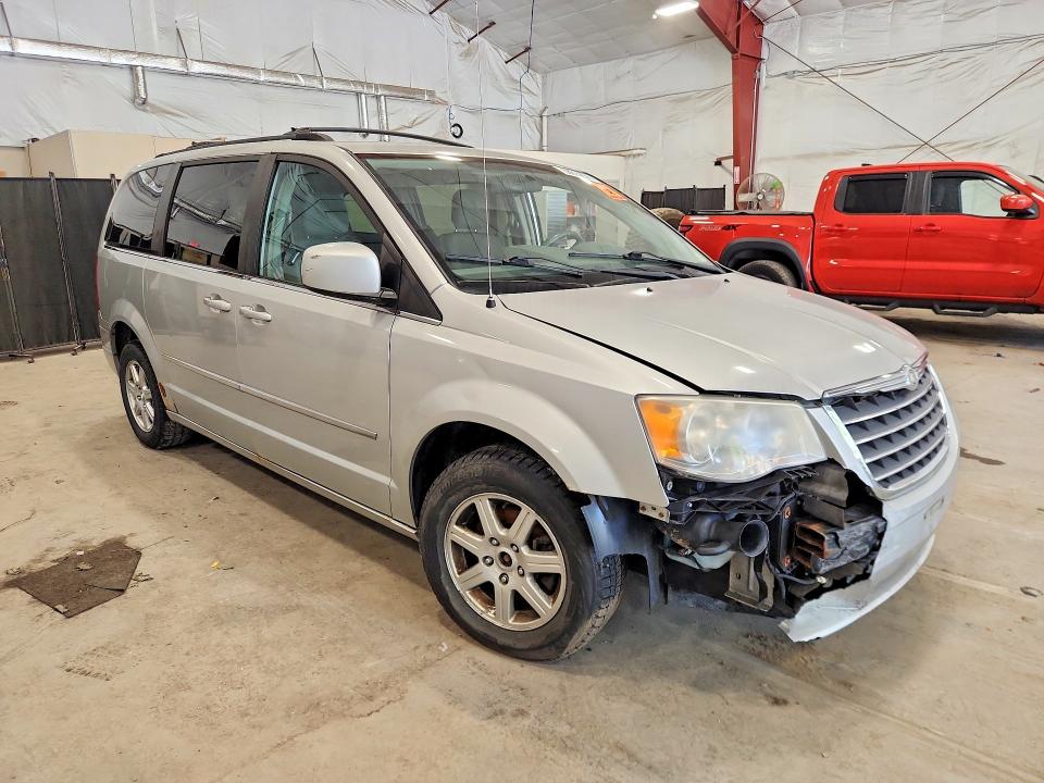 2010 Chrysler Town & Country მანქანა იყიდება აუქციონზე, vin: 2A4RR5D16AR375955, აუქციონის ნომერი: 68614036
