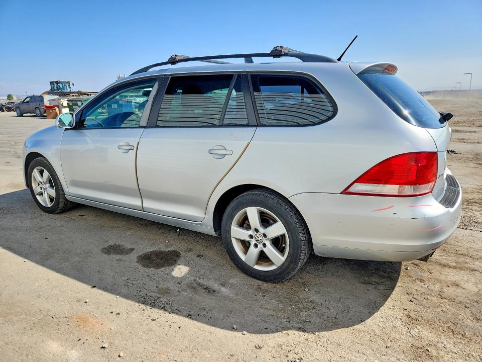 69901646 :رقم المزاد ، 3VWKZ71K29M271981 vin ، 2009 Volkswagen Jetta مزاد بيع